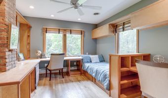 8604 TOBIN Rd, Annandale, VA 22003