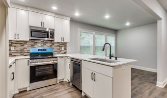 27 Brierfield Ln, Bella Vista, AR 72714