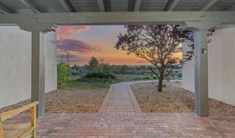 206 Hondo Seco Rd, Arroyo Seco, NM 87514