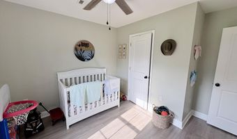 1018 N Sherman Dr, Blue Springs, MS 38828