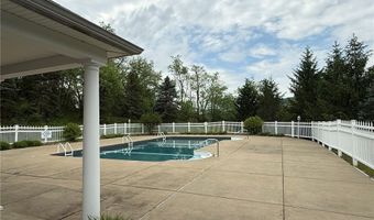 411 Chestnut Ln, Allegheny Twp., PA 15613