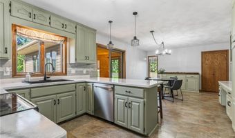 1203 22nd Ave SW, Austin, MN 55912