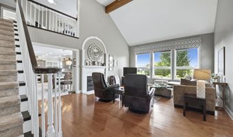 303 Hunters Rdg, Auburn, IN 46706