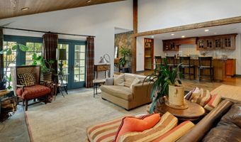 3 Raiders Ln, Darien, CT 06820