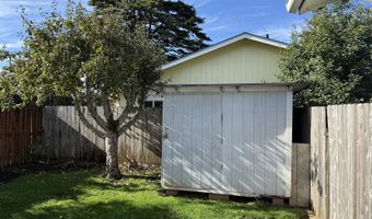221 MUSSER St, Brookings, OR 97415