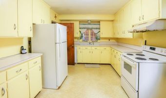 29 Edward Ave, East Providence, RI 02916