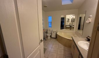 1001 S Hale Ave 13, Escondido, CA 92029