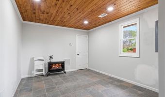 108 King St, Adairsville, GA 30103