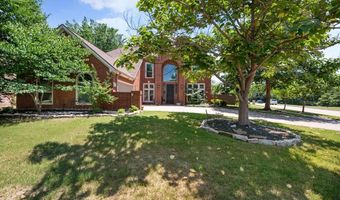 2012 Forest Park Dr, Arlington, TX 76001