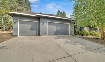 520 NW Divot Dr, Bend, OR 97703