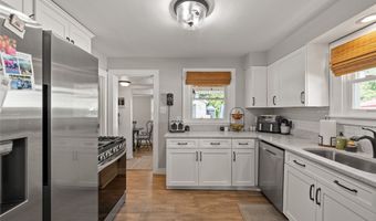 1207 Emma Ave, Des Moines, IA 50315