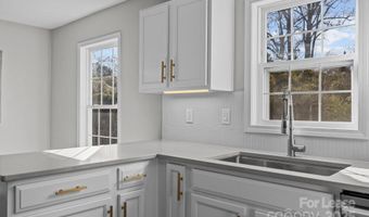 1902 Baxter St, Charlotte, NC 28204