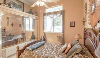 13724 Chateau Ct, Apple Valley, CA 92307