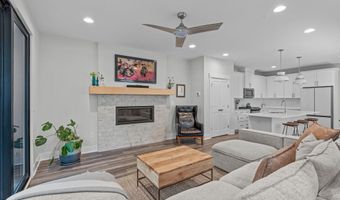 409 S Tunstall Ave, Apex, NC 27502