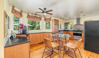 6 Colonial Cir, Alloway, NJ 07418