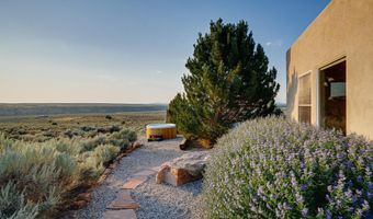 169 Coyote Loop, Arroyo Hondo, NM 87513