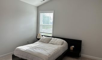 1375 Whitney Dr, Aberdeen, NC 28315