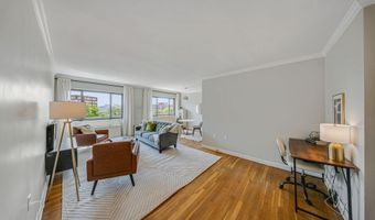 1300 ARLINGTON Rdg 708, Arlington, VA 22202
