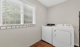 1751 Warmington Ct, Ballwin, MO 63021