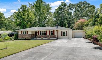 2821 Laurel Ridge Dr, Decatur, GA 30033