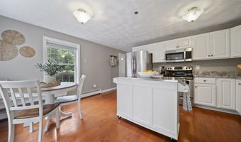 2 Taylor Mill Rd 1, Atkinson, NH 03811