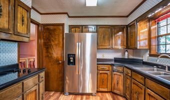 5042 Dummyline Rd, Batesville, MS 38606