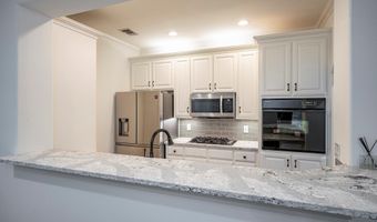 4144 Towne Green Cir, Addison, TX 75001