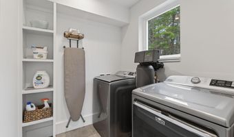 672 Danville Corner Rd, Auburn, ME 04210
