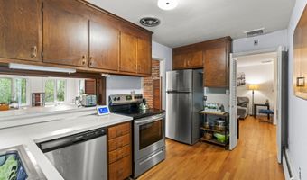 27 Adams Rd, Bloomfield, CT 06002