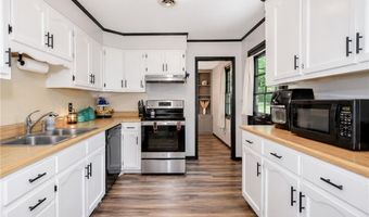 1789 HOLMAN St, Alexander City, AL 35010