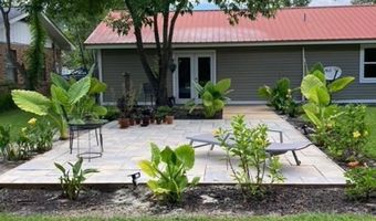 534 Saint John St, Bay St. Louis, MS 39520