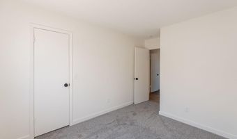 3608 W FAIRVIEW Ln, Chandler, AZ 85226