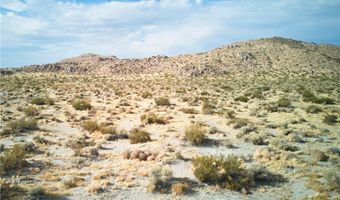 1 St Anthony Ave, Adelanto, CA 92301