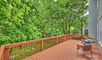 2100 Sablewood Dr, Charlotte, NC 28205