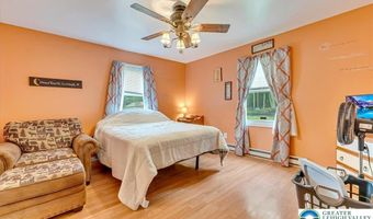 9338 Sherwood Dr, Kunkletown, PA 18058