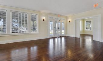 125 Court St, Bay St. Louis, MS 39520