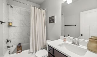604 Meadow Rd, Adel, IA 50003