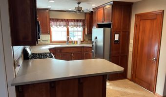 1220 Tyler St, Aurora, MO 65605