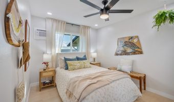 98-1743 Ulu St, Aiea, HI 96701