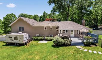 6 Biret Dr, Airmont, NY 10952