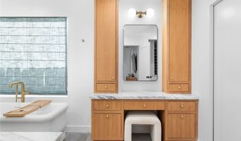 16206 Morrison St, Encino, CA 91436
