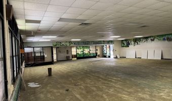 711 N Chapin Rd, Aberdeen, NC 28315