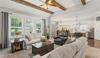 801 155th Ter, Basehor, KS 66007