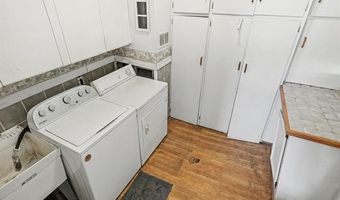 6350 Robinson Ave, Allen Park, MI 48101