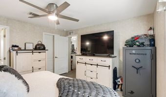 4506 10th St, Bell, FL 32619