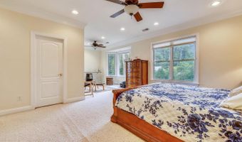7513 HOLIDAY Ter, Bethesda, MD 20817