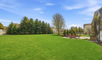 3208 S SOLITUDE Ln, Appleton, WI 54915