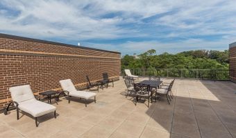 2111 WISCONSIN Ave NW 513, Washington, DC 20007