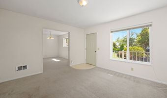 285 WALDORF Pl, Astoria, OR 97103