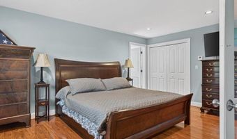 43 Skyline Rd, Bangor, ME 04401